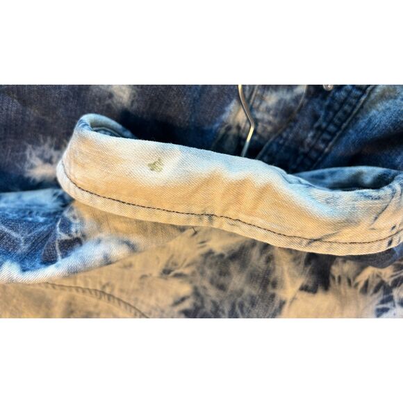 Textile Elizabeth and James Rare Cloudy Western Snap Shirt bleached detail XS - Picture 7 of 9